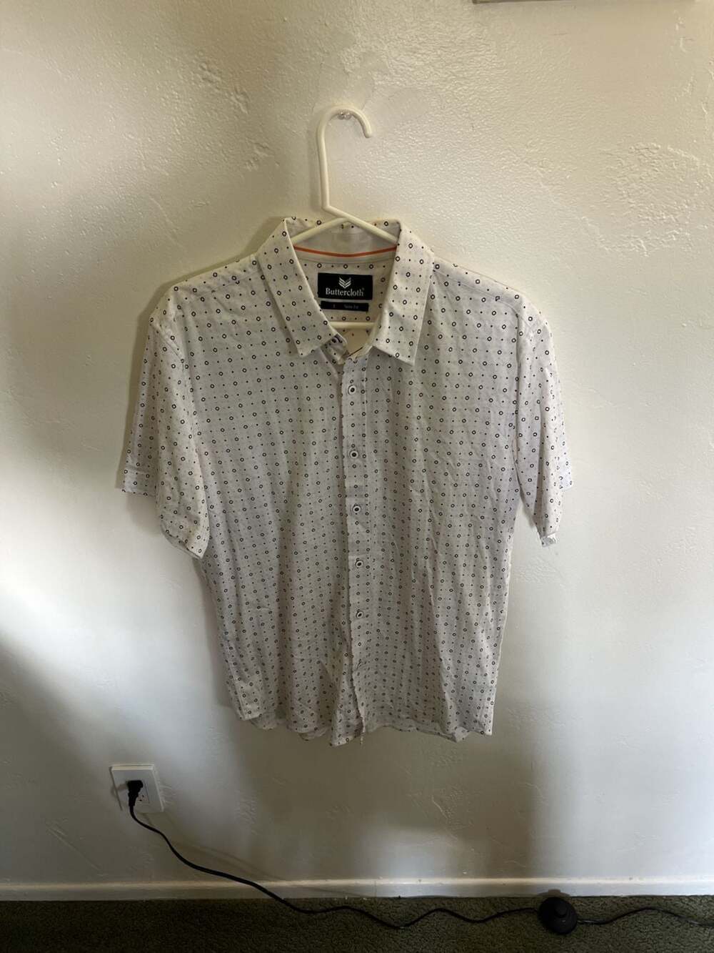 Buttercloth Men's White Geometric Diamond Print Short Sleeve Slim Fit Button Up